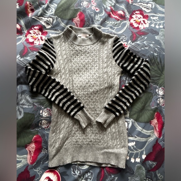 The Cashmere Project sweater - Picture 1 of 5